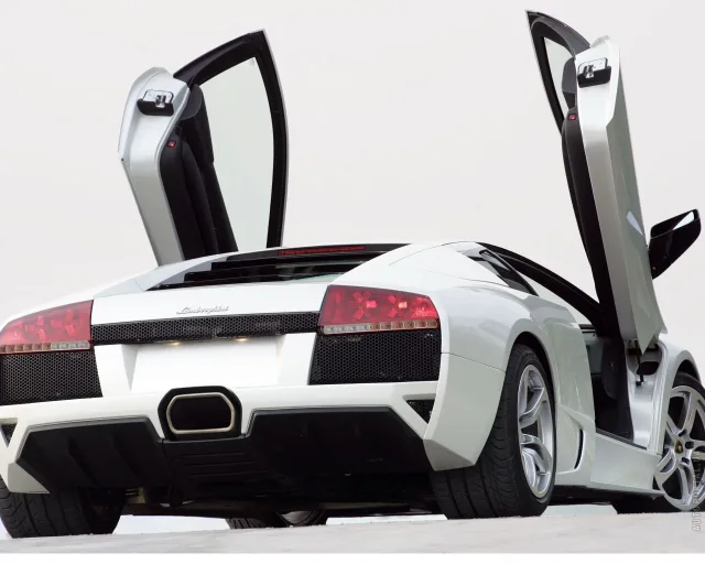 Lamborghini Murcielago LP640 спорткар — 16