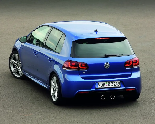 Volkswagen Golf R 2009 (Фольксваген Гольф Р) 5-ти дверный хэтчбек — 21