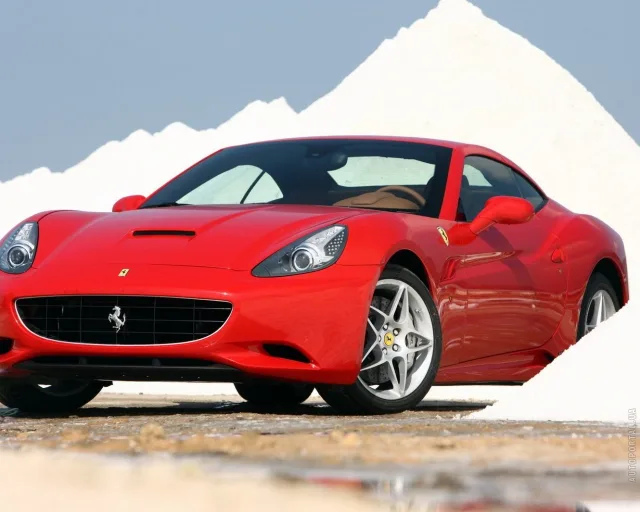 Ferrari California (Феррари Калифорния) купе-кабриолет — 9