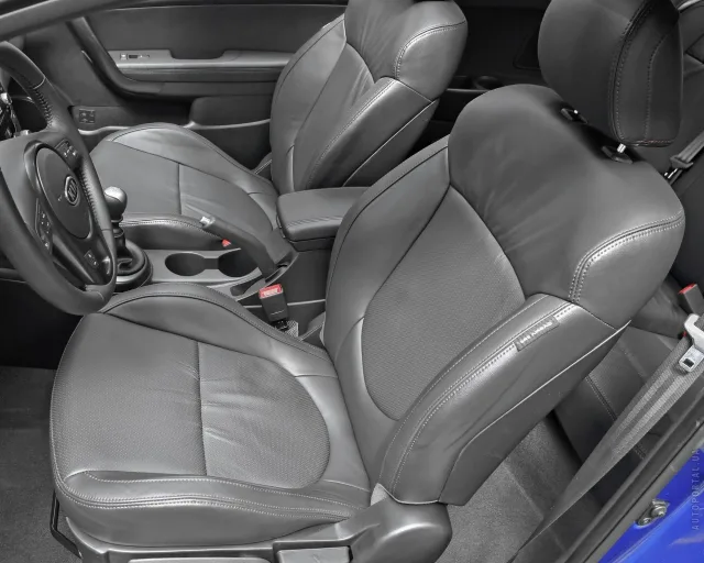 KIA Cerato Koup 2009 купе — 25