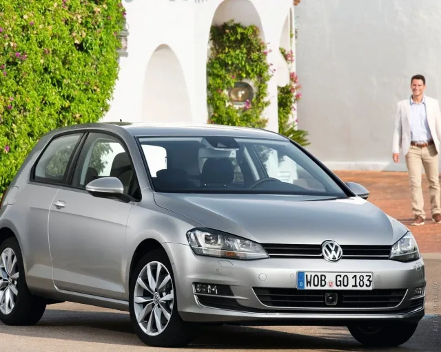 Volkswagen Golf VII 2012 3-дверний хетчбек — 24