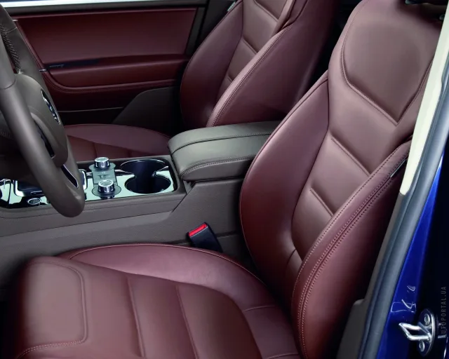 Volkswagen Touareg 2010 (Фольксваген Туарег) кроссовер — 5