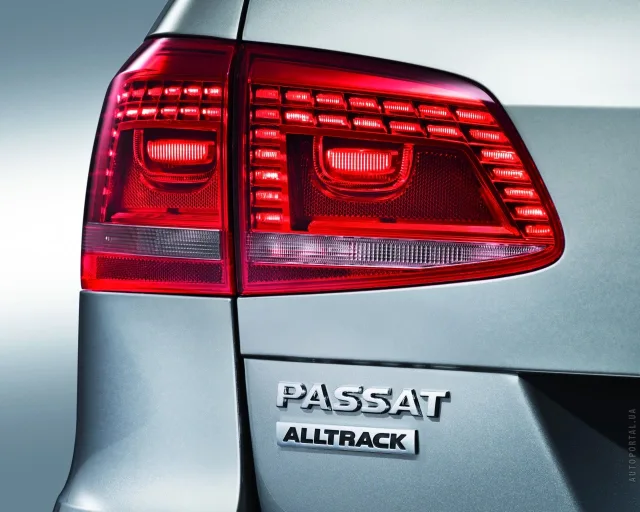 Volkswagen Passat Alltrack 2012 (Фольксваген Пассат Олтрек) универсал — 14