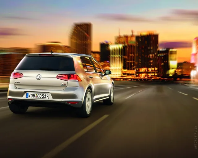Volkswagen Golf VII 2012 (Фольксваген Гольф) 5-ти дверный хэтчбек — 23