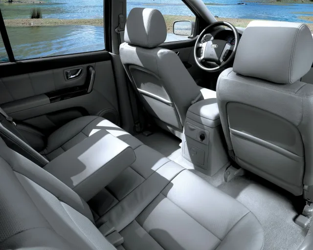 KIA Sorento 2.5D MT mid — 2