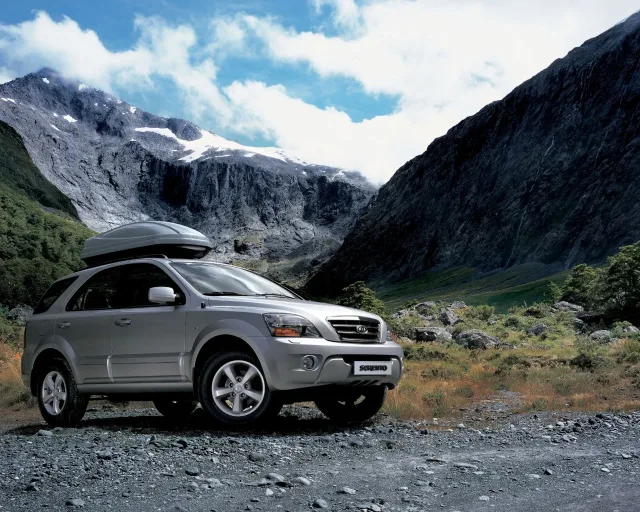 KIA Sorento 2.5D MT mid — 24