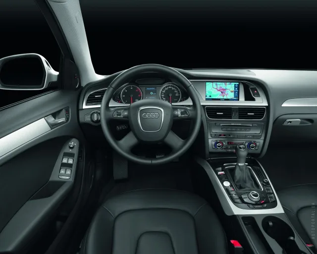 Audi A4 2008 седан — 9