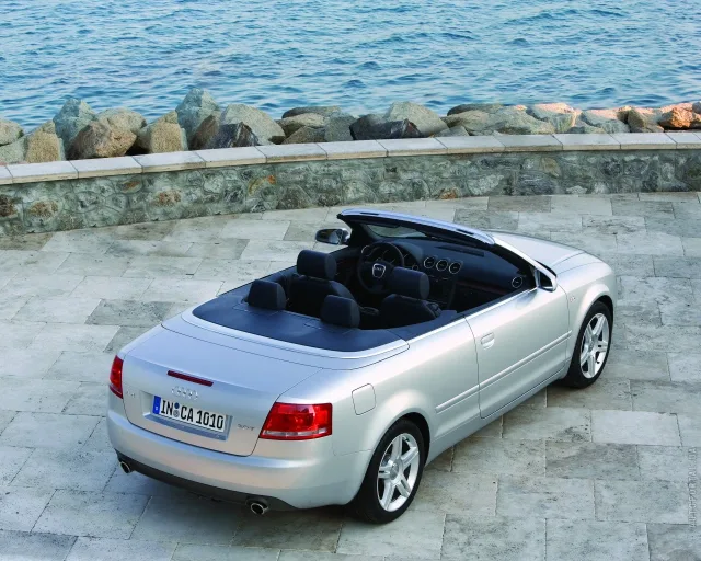 Audi A4 Cabriolet convertible — 9