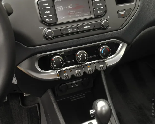 KIA Rio New 1.6 AT Top