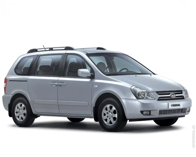 KIA Carnival мінівен — 18