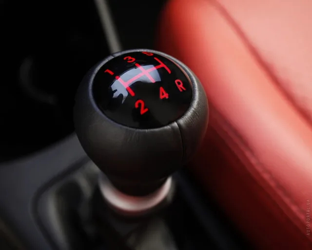 KIA Picanto 2011 хетчбек — 5