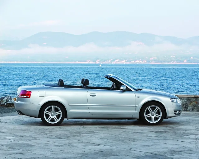 Audi A4 Cabriolet convertible — 16