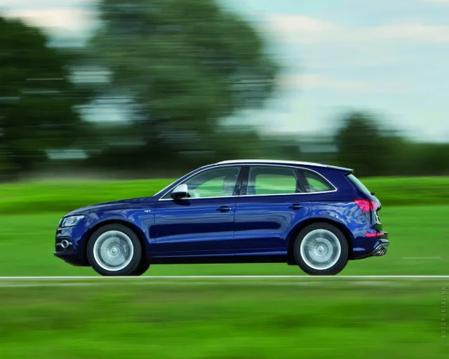 Audi SQ5 2013 кросовер — 5