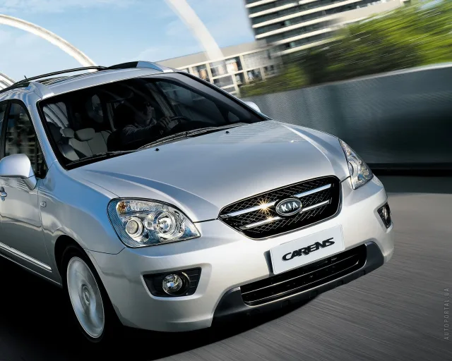 KIA Carens 2.0 AT Mid — 22