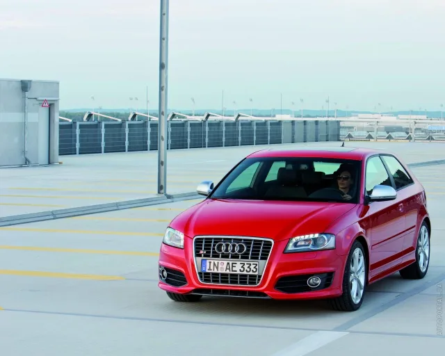 Audi S3 хетчбек — 23