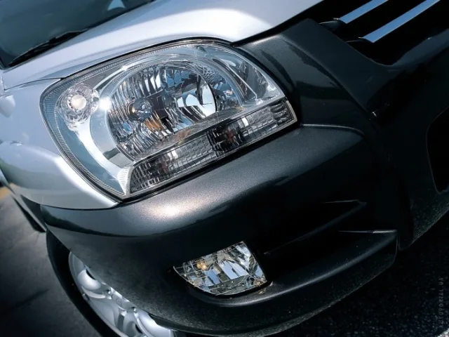 KIA Sportage 2004 кросовер — 17