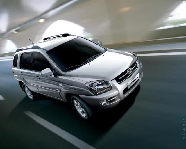 KIA Sportage 2004 кросовер — 10