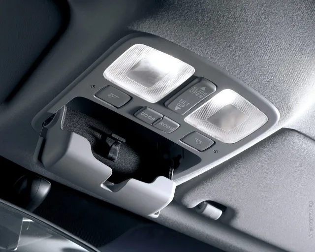 KIA Rio 2002 hatchback — 10