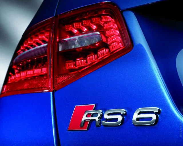 Audi RS6 2009 sedan — 20