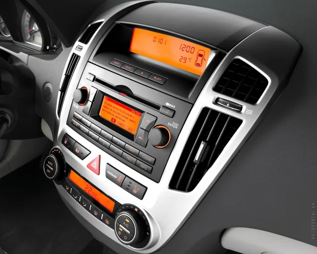 KIA Cee'd 2007 (КИА Сид) хэтчбек — 16
