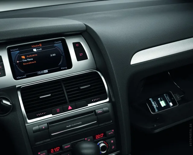 Audi Q7 2009 crossover — 8