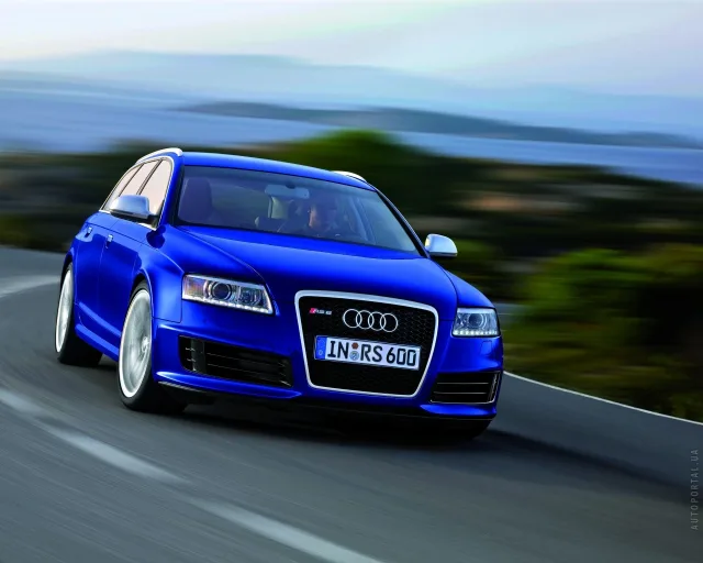 Audi RS6 Avant 2009 універсал — 12