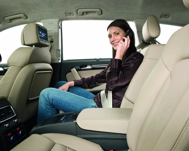 Audi Q7 2009 crossover — 24