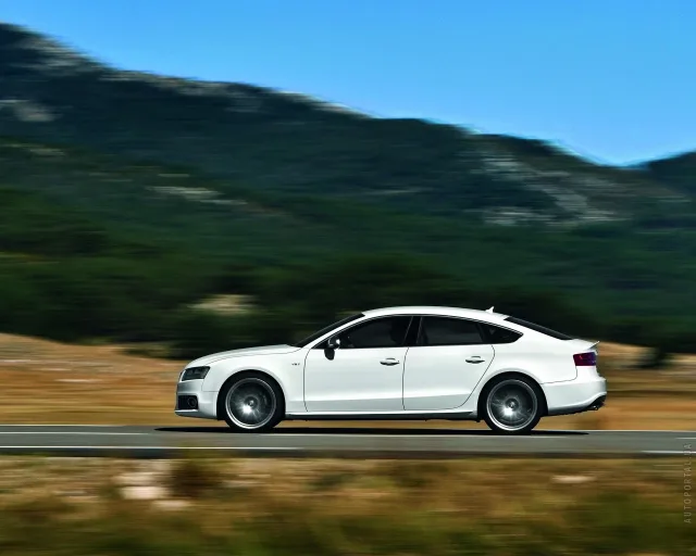 Audi S5 Sportback 2008 хетчбек — 20