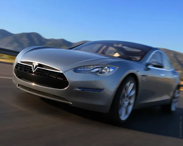 Tesla Model S (40 kW/h) AT — 10