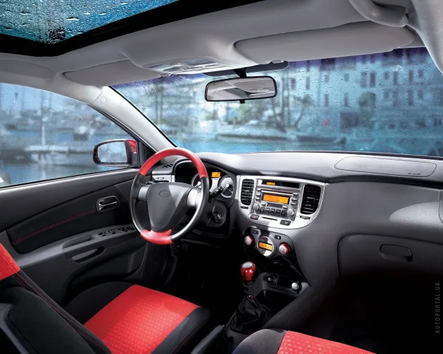 KIA Rio 2002 hatchback — 5