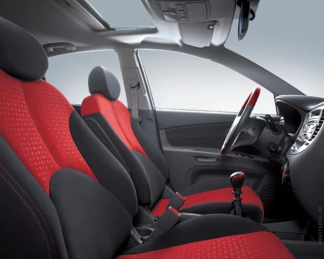 KIA Rio 2002 hatchback — 12