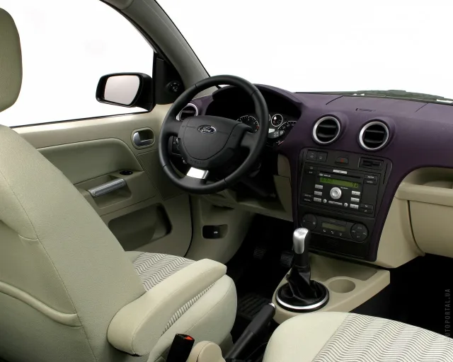 Ford Fusion 1.6 MT Comfort — 2
