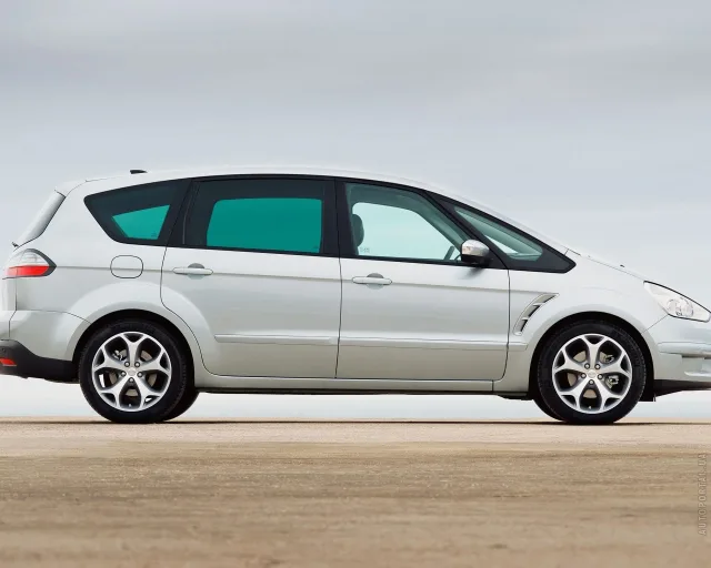 Ford S-MAX 2.3 AT Titanium — 23
