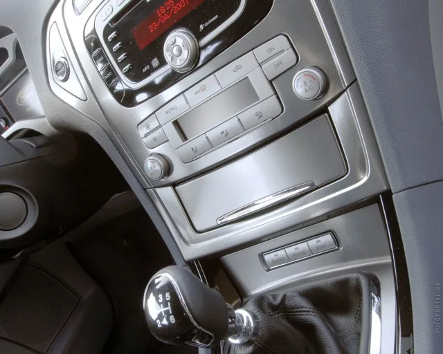 Ford Mondeo 2007 (Форд Мондео) хэтчбек — 14
