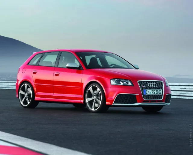 Audi RS3 Sportback 2010 (Ауди РС3 Спортбэк) хэтчбек — 12