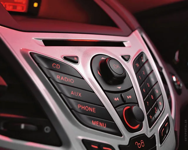 Ford Fiesta 2008 хетчбек — 5