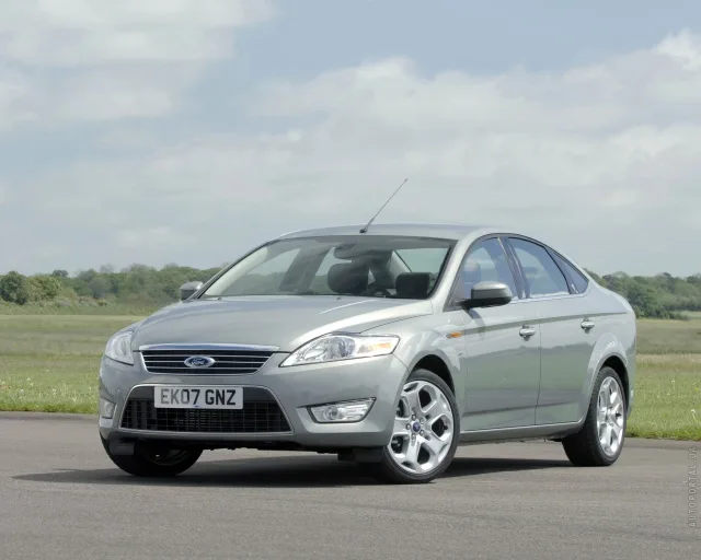 Ford Mondeo 2.0 MT Titanium — 21
