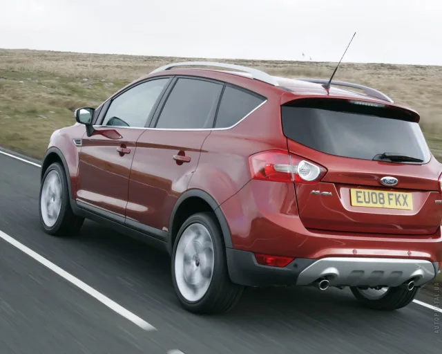 Ford Kuga 2008 crossover — 20