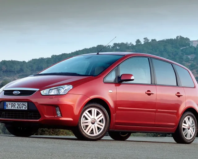 Ford C-MAX 2.0 MT Titanium — 12