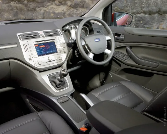 Ford Kuga 2008 crossover — 6