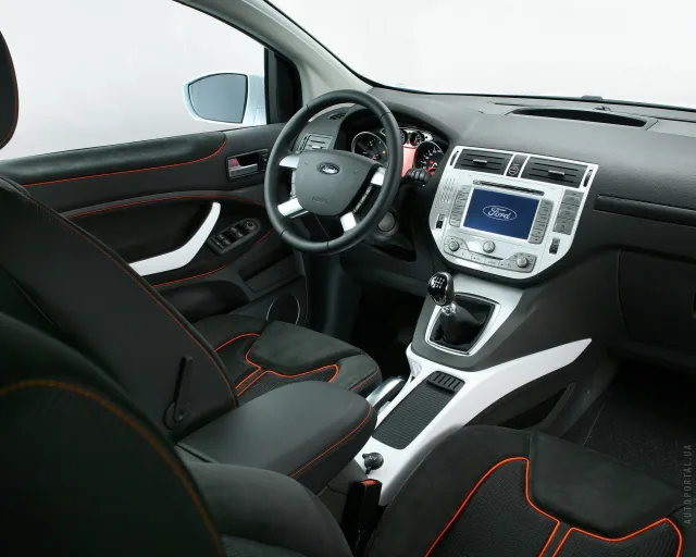Ford Kuga 2008 crossover — 4