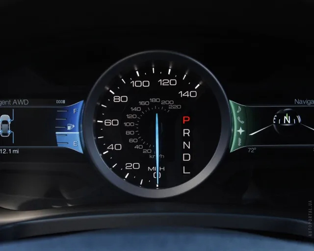 Ford Explorer 3.5 AT — 13