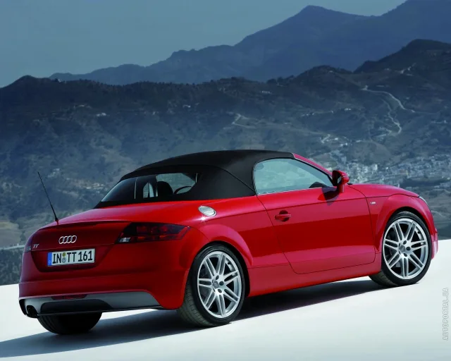 Audi TT Roadster кабріолет — 23