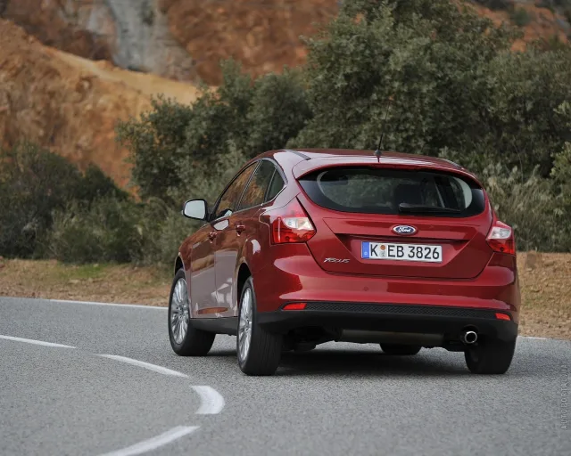 Ford Focus 1.0 Ecoboost MT Trend Plus — 20