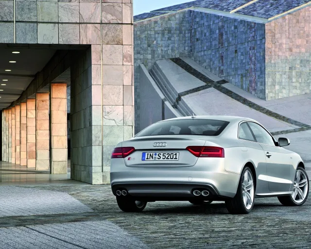 Audi S5 2012 купе — 8