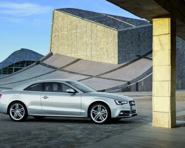 Audi S5 2012 купе — 16