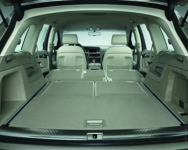 Audi Q7 2006 кросовер — 2