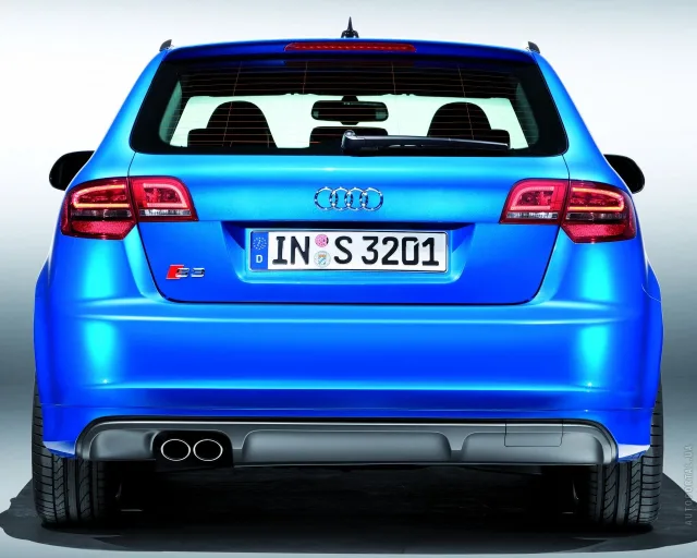 Audi S3 Sportback 2012 хетчбек — 15