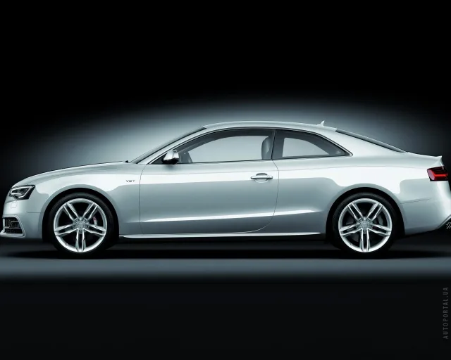 Audi S5 2012 купе — 15