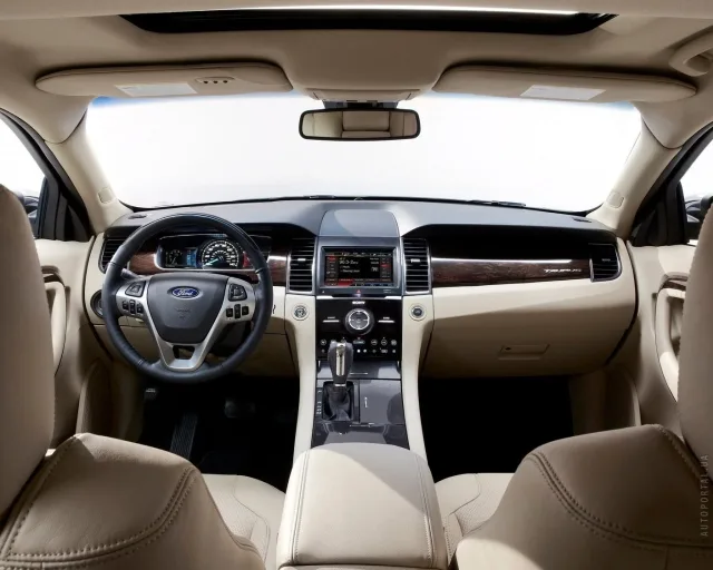 Ford Taurus седан — 2